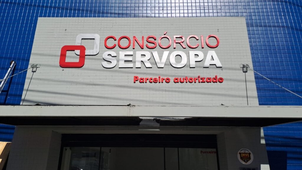 Letreiro em PVC com Pintura Automotiva